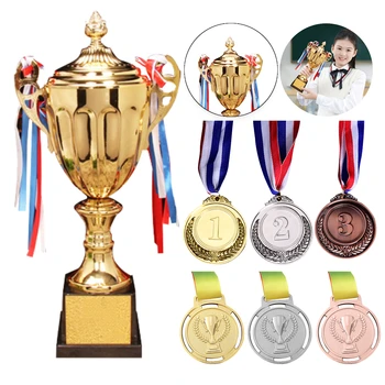 Металлический трофей Кубка награда красочные ленты золотых трофеев победитель конкурса-участник золотые награды Кубка награды за спортивные игры, способствует футбол