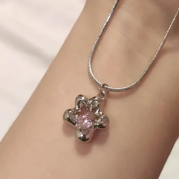 2023 Новое Ожерелье с розовым бриллиантом Love, женская Легкая Роскошная Цепочка для ключиц, инкрустированная бриллиантами, Ювелирные Аксессуары Корейского дизайна Y2K