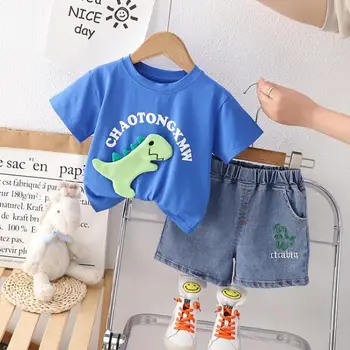 Детская летняя одежда, костюмы, корейская мода, футболки с короткими рукавами с динозавром из мультфильма для мальчиков, топы, джинсовые шорты, одежда для малышей