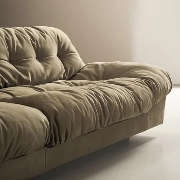 Итальянский минималистский облачный сетчатый диван из красной замшевой ткани для небольшой семейной гостиной, тканевый диван-ряд