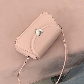 Французская модная женская сумка через плечо Love Buckle Mini Small Square Bag 2023, новая женская сумочка для пожилых женщин подмышками