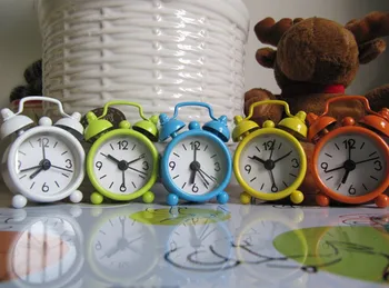 новые модные часы, креативный милый Мини-металлический Маленький будильник, Электронные часы для взрослых, путешествия Домой, Кровать, Настольные Часы, Декор, Будильник